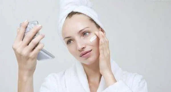 脸上疤痕怎样才可以去除